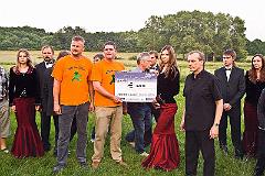 Spendenuebergabe Chor Oreya in Winnau